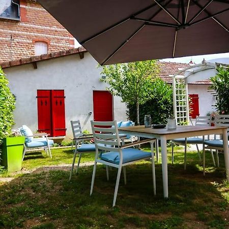 Villa F3 80 M2 Longere Plain Pied Au Centre Auxonne. Extérieur photo