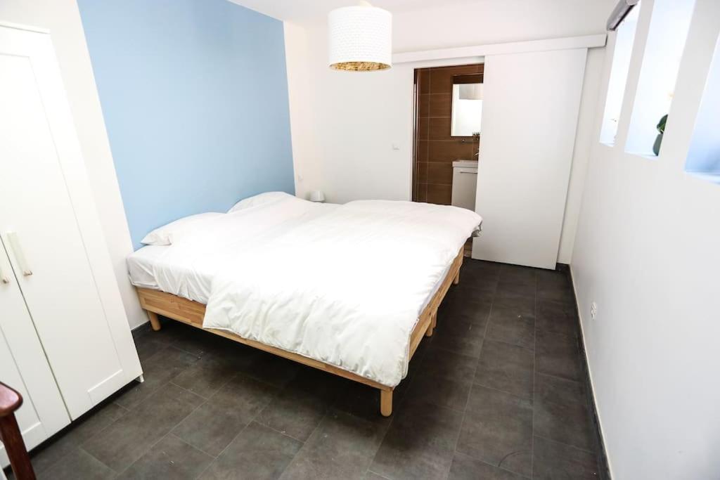 Villa F3 80 M2 Longere Plain Pied Au Centre Auxonne. Extérieur photo