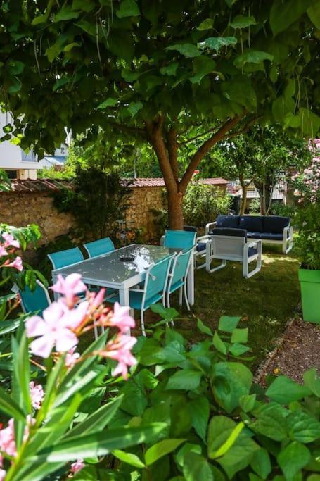Villa F3 80 M2 Longere Plain Pied Au Centre Auxonne. Extérieur photo